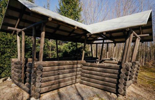 Аренда беседки со скидкой 30% в "Комарово Village"